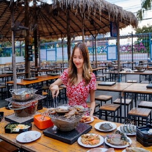 芭堤雅 Amporn 海鮮燒烤自助餐廳【餐廳位置代訂服務】