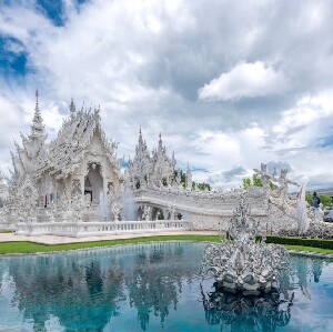 清邁-清萊紅廟白廟藍廟+愛麗絲仙境網紅咖啡館餐廳一日遊(中/英導遊)
