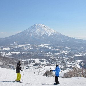 日本二世古滑雪度假村接駁巴士