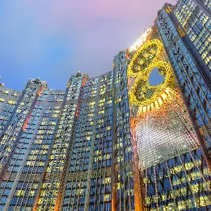 Golden Reel Figure-8 Ferris Wheel