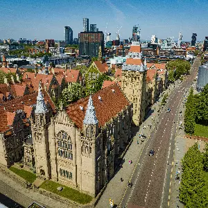 曼徹斯特大學