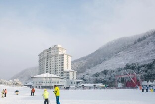 2025年韓國Elysian伊利希安江村滑雪度假村一日遊(首爾出發)圖片