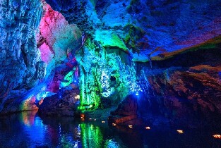 夏日消暑——清遠連州地下河