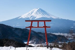 富士山L線一日遊：天空鳥居+大石公園+富嶽風穴+鳴澤冰穴++FUJIYAMA溫泉