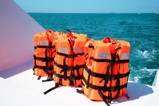 芭堤雅【橙航一號 Orange Voyage】無人三島海上狂歡派對一日遊