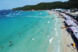 芭堤雅島：Koh Larn 和 Koh Sak 一日遊及水上活動