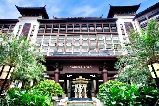 廣州融創施柏閣酒店2天1晚雙人套票（房+早餐+融創雪世界娛雪票+融創樂園歡樂套票）