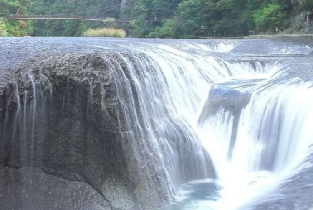 原田農園四季水果采摘&吹割瀑布&群馬薰衣草/伊香保溫泉街/群馬滑雪一日遊