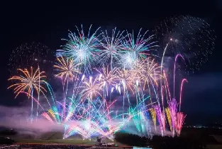 【札幌出發】2026.9.5北海道藝術花火一日遊（門票&往返接送）