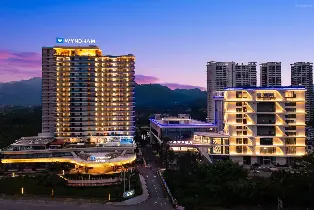Nankunshan Wyndham Hot Spring Hotel【Breakfast + Hot Spring Package】