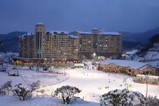 Oak Valley Resort Alpine Ski Trip | Group Lessons & Tickets & Transportation