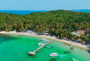 Phu Quoc Island | Three-Island Sailing One-Day Tour: Island-Hopping Shared Tour & Snorkeling Experience & Seafood Lunch on Board