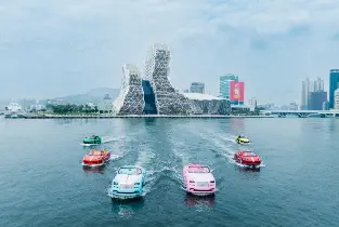 高雄愛河灣-遊艇超跑體驗