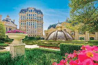 Grand Lisboa Palace Macau 2 Days 1 Night Double Room Package (Room + Buffet Breakfast)