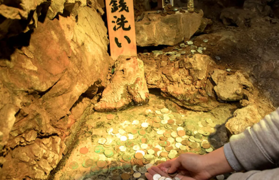土肥金山2.png