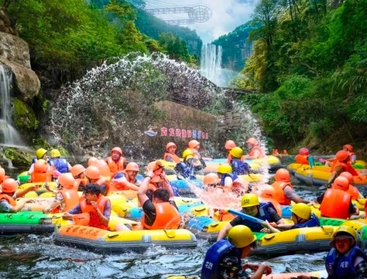 🌊 漂流必去，这个漂流天花板让我尖叫到失声_2_爱旅游的秋秋_来自小红书网页版_1.jpg