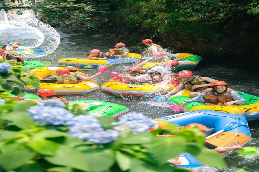 梅州—蕉岭金山漂流，矿泉水上飞驰🌊_2_梅州嘉园户外—铁锅_来自小红书网页版.jpg