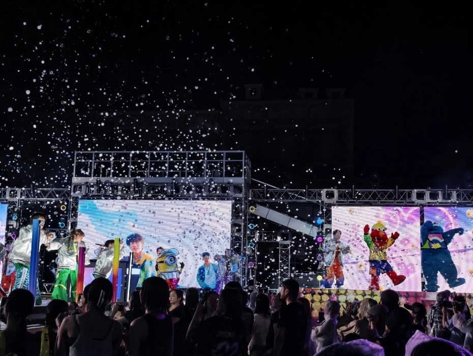 usj hybe夏日舞夜非常安利！！！_生活因我而火热（6.21长沙见过陶喆版）_来自小红书网页版.jpg
