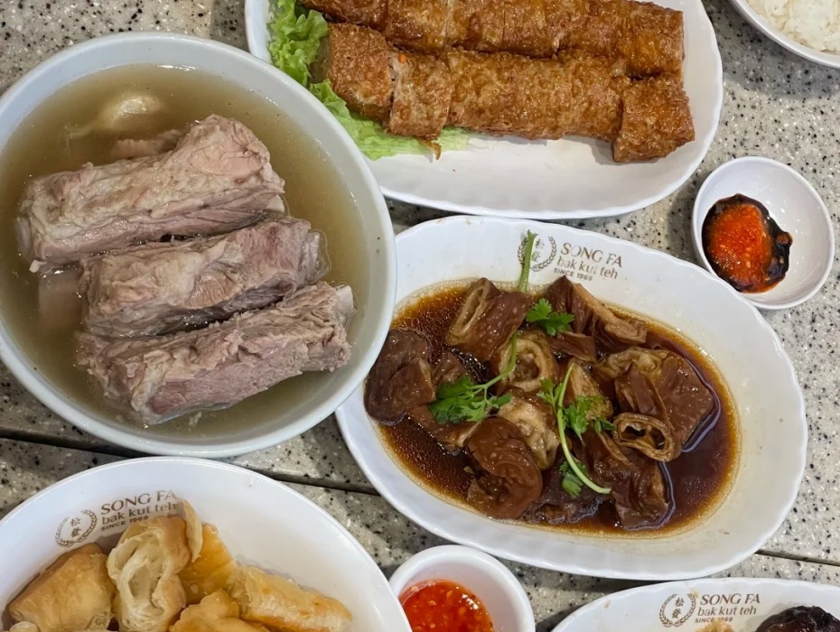 松發肉骨茶啃排骨.jpg