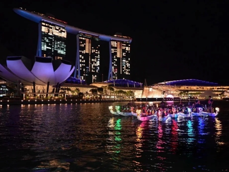 滨海湾・Glow Paddle龙舟夜游探险2.jpg