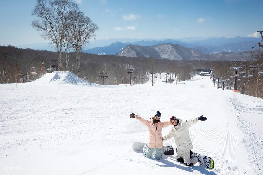 202510291729-1920267313.jpg 滑雪2.jpg