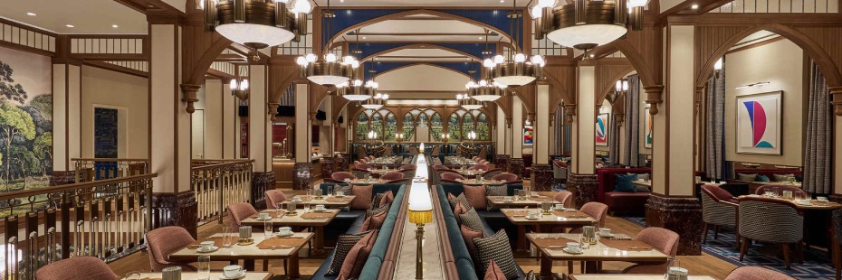 hampton-court-2000x666 (1).jpg