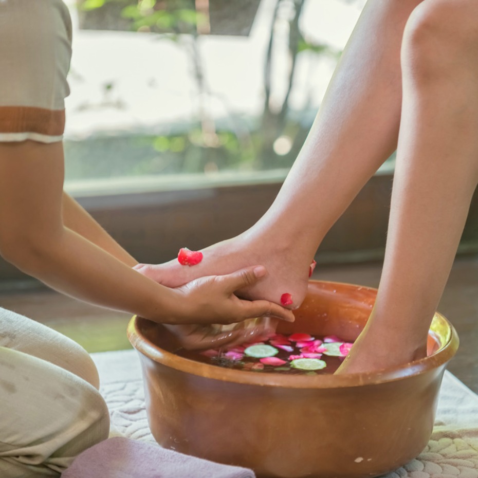 sands-spa_foot-massage-treatment_800x800.jpg