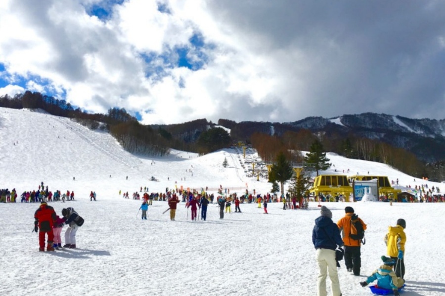 202511201421-4479823482.jpg かたしな高原スキー場.jpg