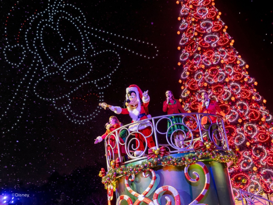 202512161518-8976996987.jpg v2-tree-lighting-1126162039 (1).jpg