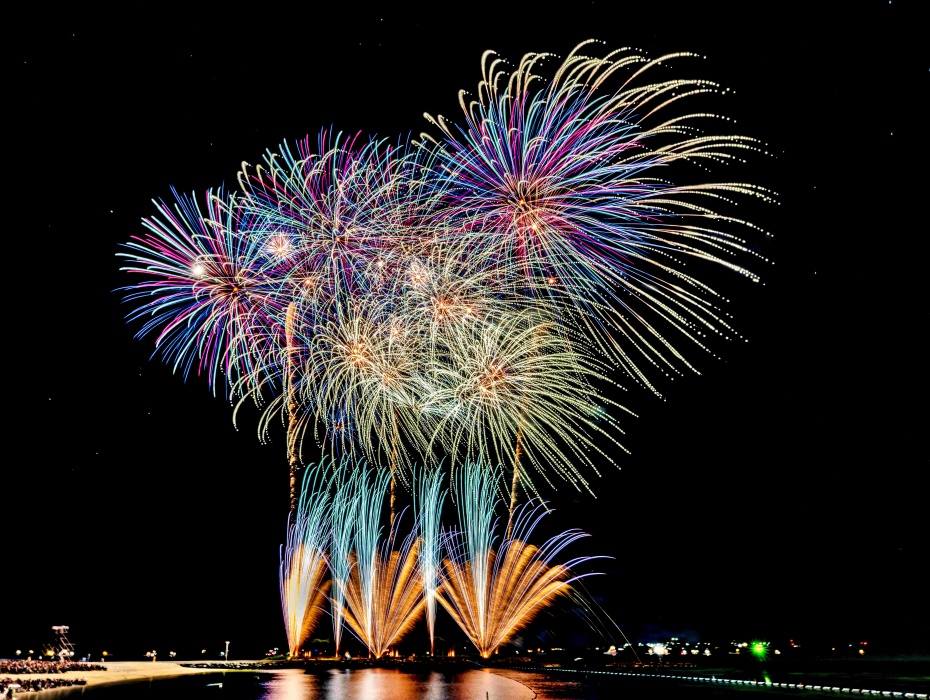 202603041016-2518428946.jpg 海洋博花火3.jpg