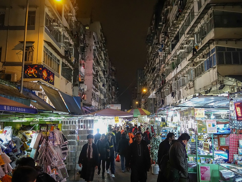 apliu-street-flea-market-960x720 (1).jpg