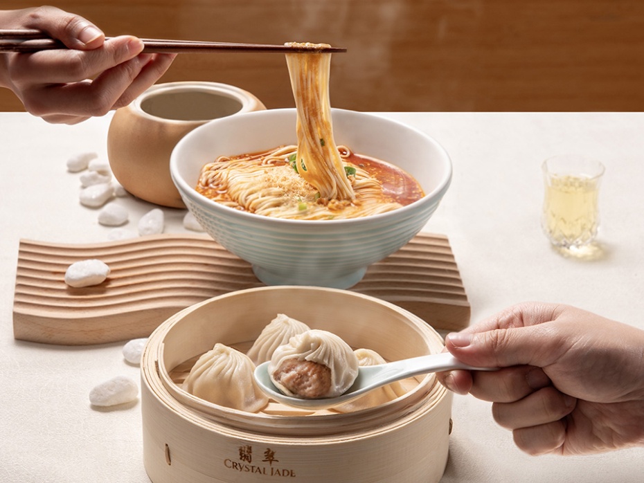 crystal-jade-la-mian-xiao-long-bao-960x720 (1).jpg