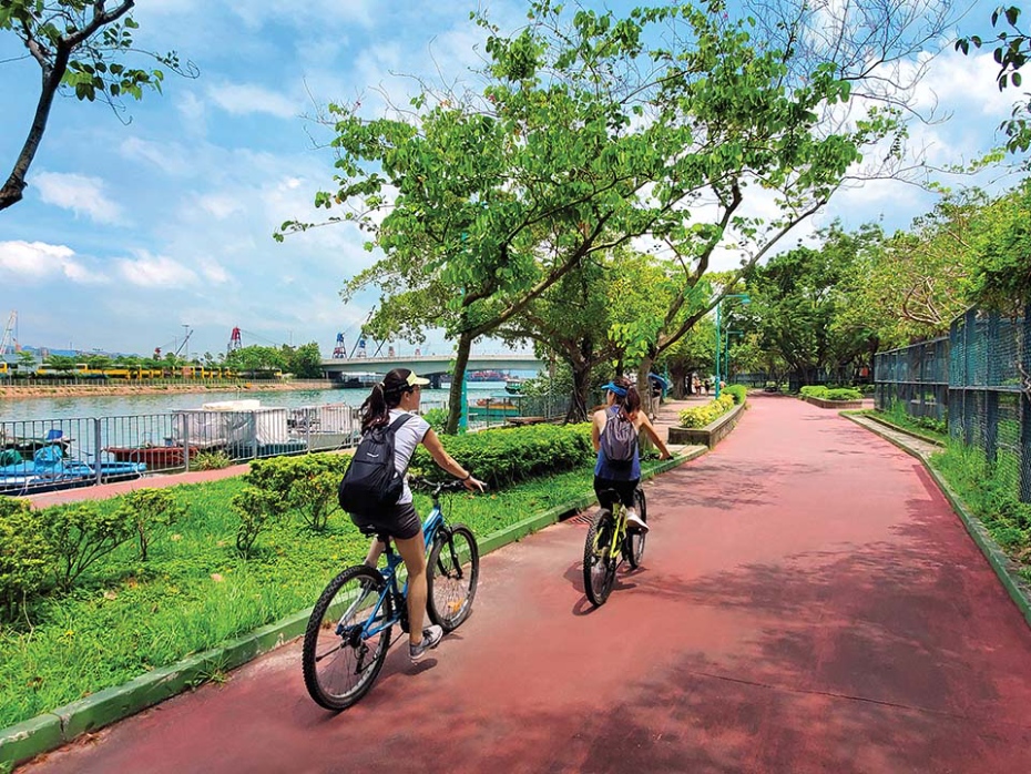 serene-sea-view-of-tuen-mun-960x720 (1).jpg