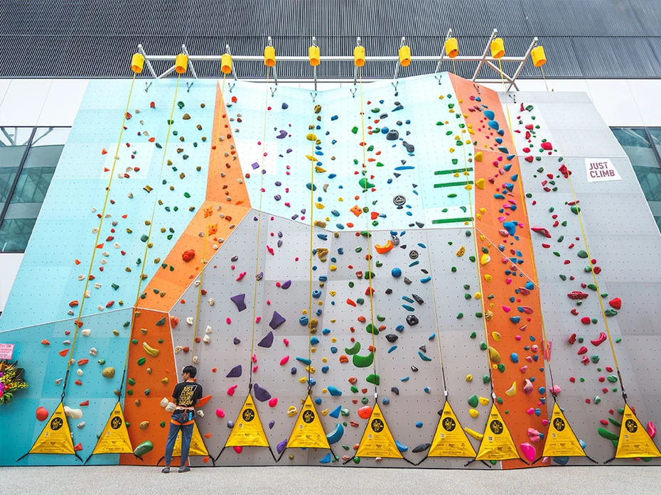 just-climb-02_webp.webp